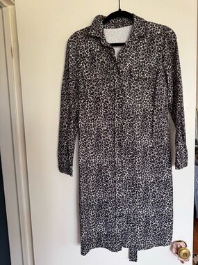 Long Sleeve Black & White Leopard Print Shirt Dress
